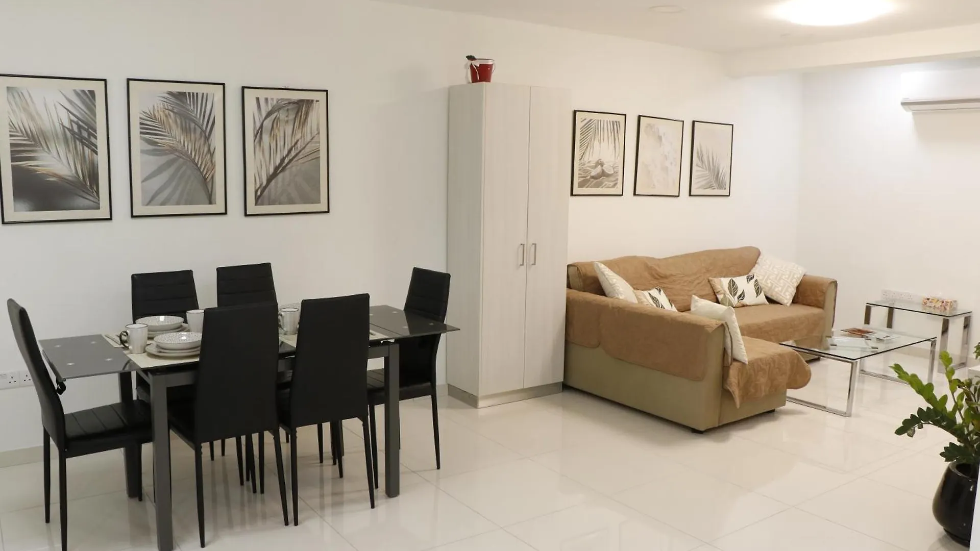 Spacious Apartment, Near Pinikoudes Beach Larnaca Chypre
